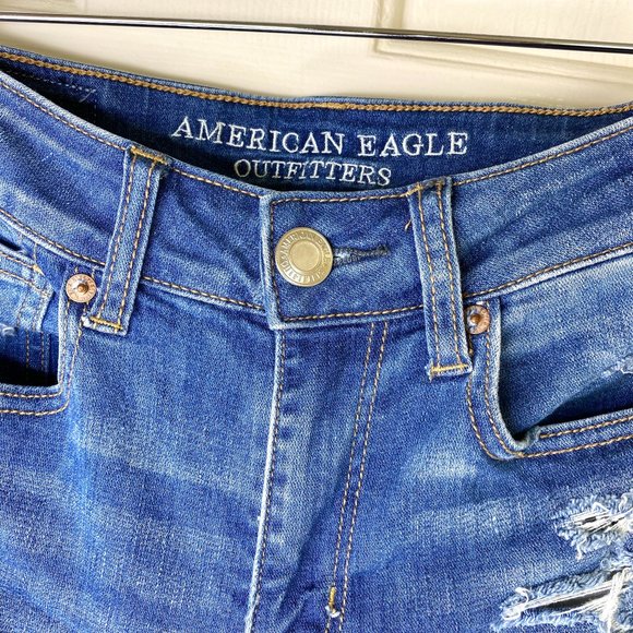 American Eagle Distressed Hi-Rise Shorts - Picture 5 of 6